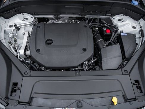 New 2026 Volvo XC90 B6 Ultra w/ Protection Package image 18