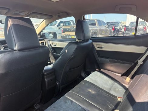Used 2014 Toyota Corolla LE FWD image 9