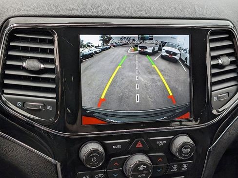 Used 2021 Jeep Grand Cherokee Trailhawk w/ Trailhawk Luxury Group image 32