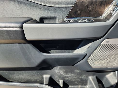 Used 2023 Ford F150 Lariat w/ Equipment Group 502A High image 23