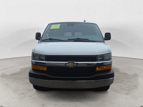 Used 2024 Chevrolet Express 3500 LT w/ LT Preferred Equipment Group RWD image 8