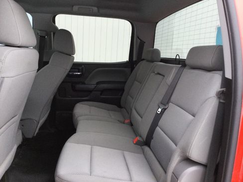 Used 2018 Chevrolet Silverado 1500 Custom w/ Custom Value Package image 6