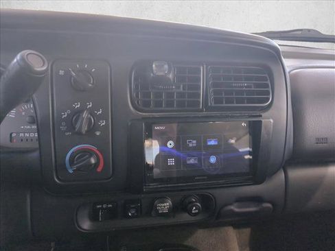 Used 1999 Dodge Durango 4WD image 12