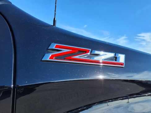Used 2025 Chevrolet Silverado 1500 Custom Trail Boss AWD/4WD image 36
