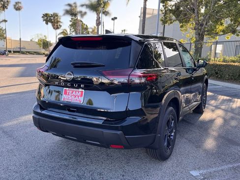 New 2026 Nissan Rogue SV FWD image 7