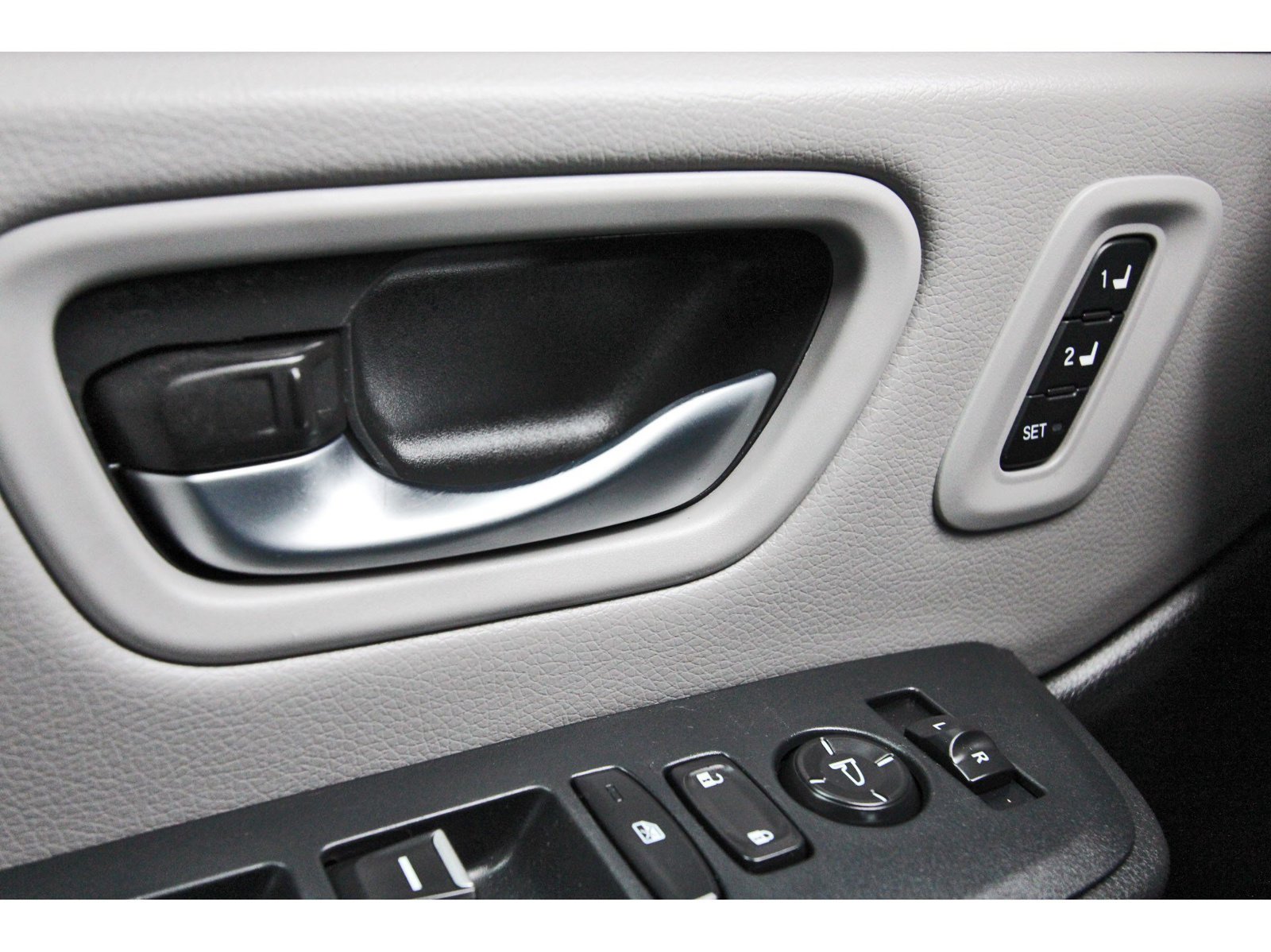 Used 2025 Honda Pilot EX-L image 21