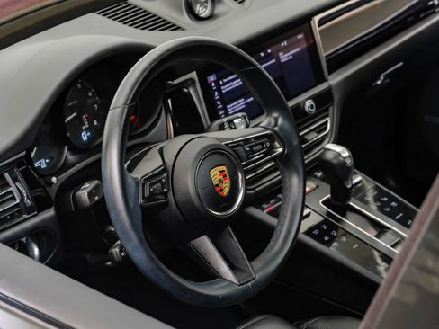 Used 2024 Porsche Macan w/ Premium Plus Package AWD/4WD image 20