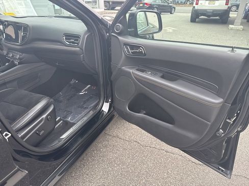 Used 2023 Dodge Durango R/T image 38