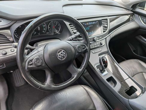 Used 2017 Buick LaCrosse Essence FWD image 2