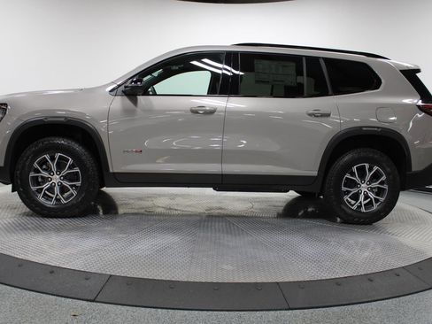 New 2026 GMC Acadia AT4 image 5
