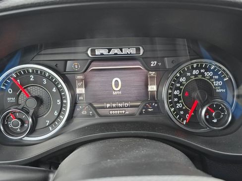 Used 2021 RAM 1500 Laramie w/ Sport Appearance Package AWD/4WD image 14