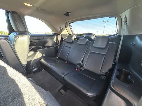 Used 2014 Toyota Highlander XLE FWD image 27