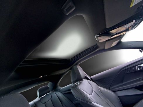 Used 2025 BMW 230i Coupe RWD image 12