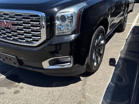 Used 2019 GMC Yukon Denali w/ Denali Ultimate Package AWD/4WD image 1
