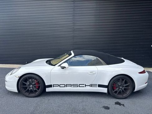 Used 2012 Porsche 911 Carrera RWD image 2