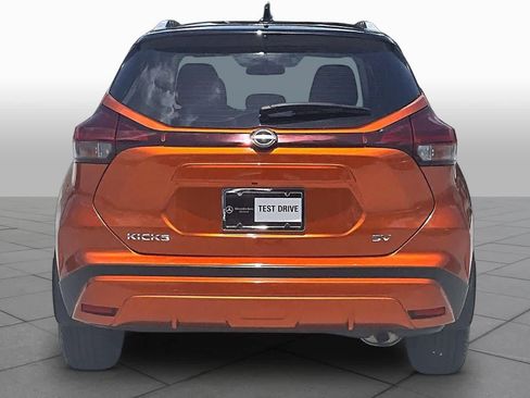 Used 2023 Nissan Kicks SV FWD image 5