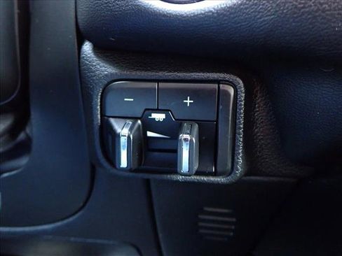 Used 2023 Dodge Durango GT image 26