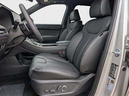 New 2025 Hyundai Palisade Calligraphy image 4