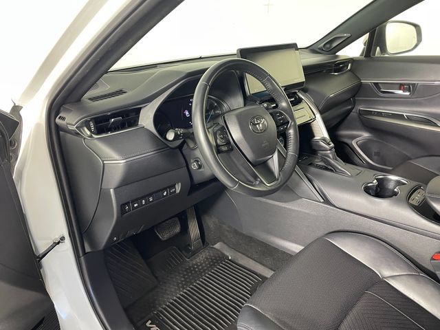 Used 2021 Toyota Venza Limited w/ Advanced Technology Package AWD/4WD image 3