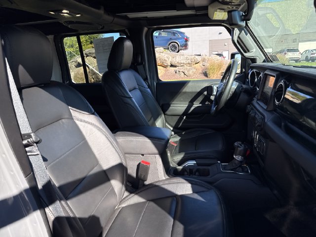 Used 2021 Jeep Wrangler Unlimited Sahara AWD/4WD image 12
