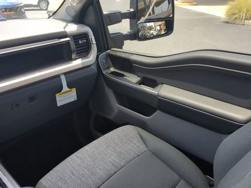 New 2025 Ford F250 XLT w/ Black Appearance Package image 16