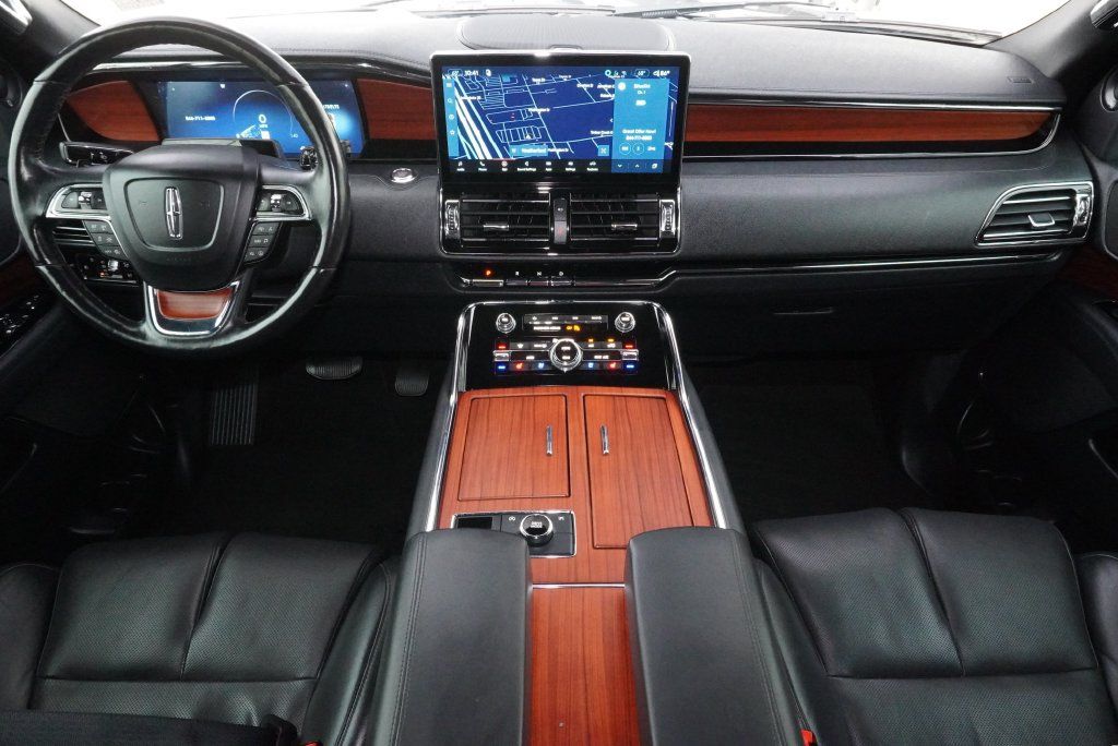 Used 2024 Lincoln Navigator Reserve AWD/4WD image 24