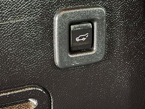 Used 2015 Ford Expedition Limited w/ Equipment Group 301A image 28