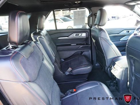 Used 2025 Ford Explorer ST image 50