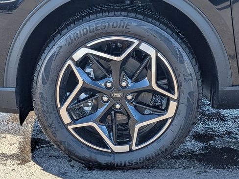 New 2026 Ford Escape Platinum w/ Premium Technology Package image 17