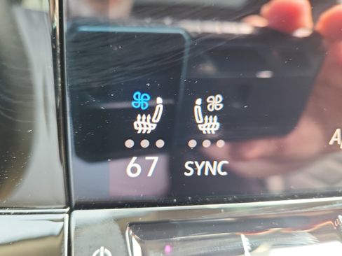 New 2026 Volkswagen Atlas Peak Edition image 18