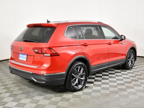 Used 2022 Volkswagen Tiguan SE AWD/4WD image 6
