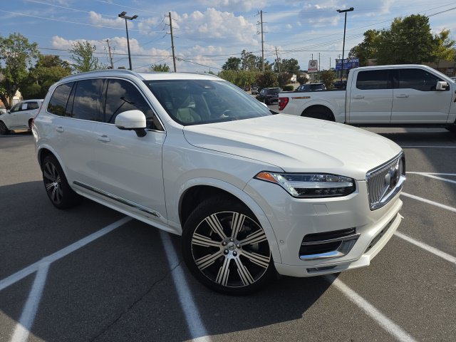 Used 2024 Volvo XC90 B6 Ultimate AWD/4WD image 2
