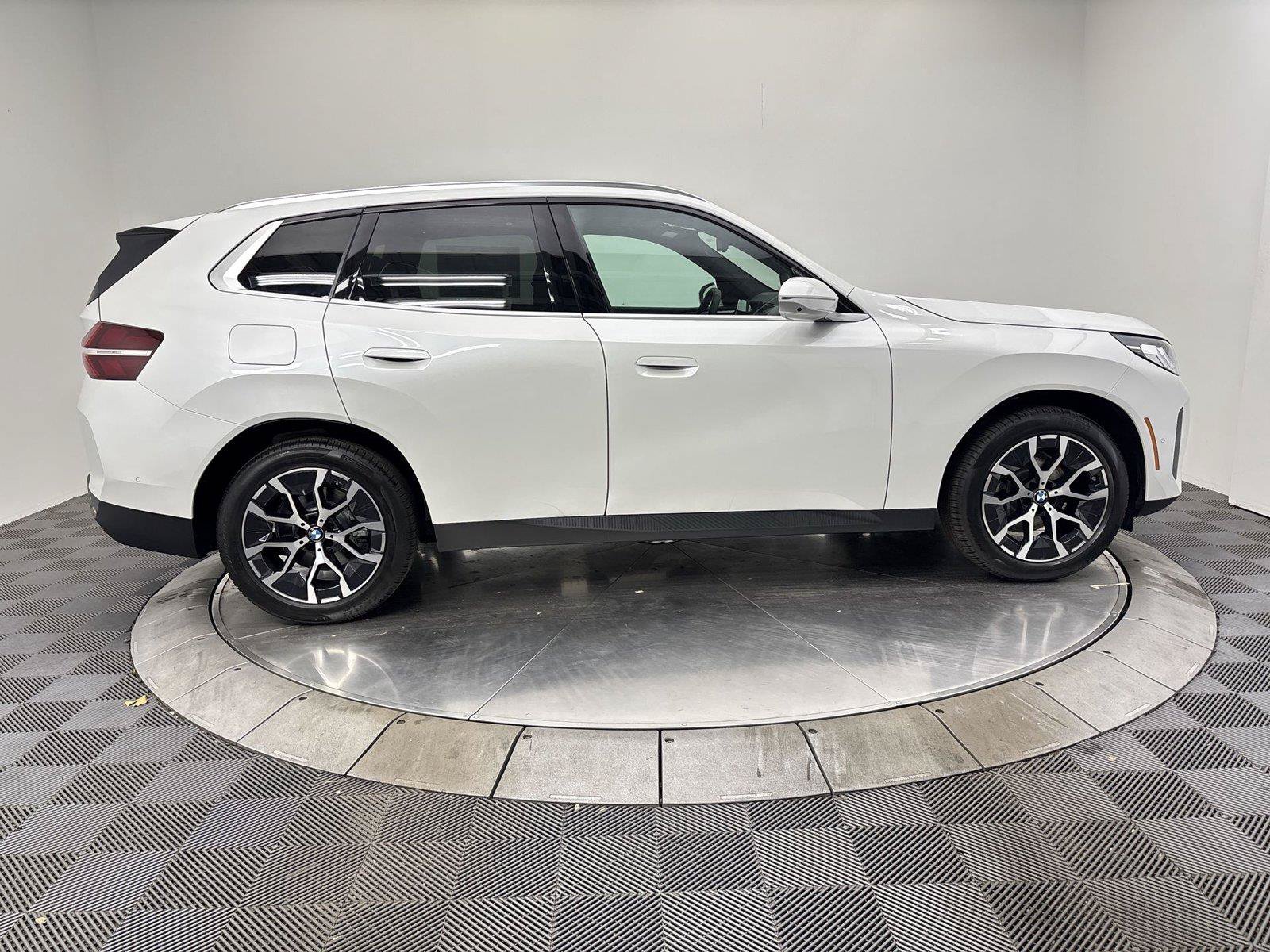 New 2026 BMW X3 xDrive30i w/ Premium Package AWD/4WD image 17