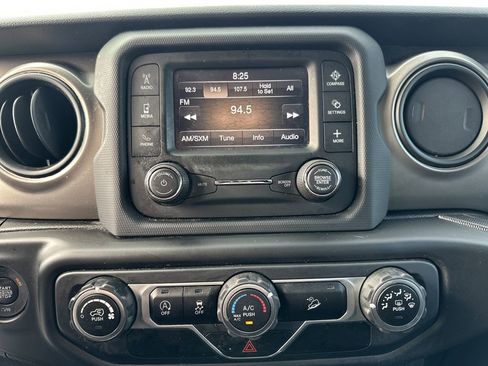 Used 2021 Jeep Wrangler Unlimited Sport AWD/4WD image 11