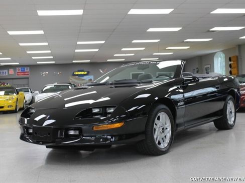 Used 1995 Chevrolet Camaro Z28 image 24