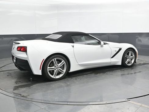Used 2017 Chevrolet Corvette Stingray Convertible w/ 1LT RWD image 3