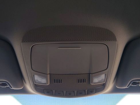 Used 2018 Ford Fusion SE w/ Equipment Group 201A image 6