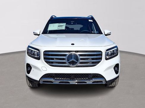 Used 2026 Mercedes-Benz GLB 250 4MATIC image 2