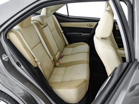 Used 2017 Toyota Corolla LE image 38