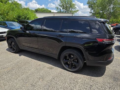 Used 2024 Jeep Grand Cherokee L Altitude AWD/4WD image 4