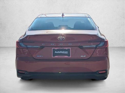 Used 2026 Toyota Camry XLE FWD image 9