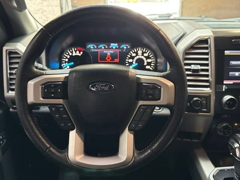 Used 2015 Ford F150 Lariat w/ Equipment Group 502A Luxury RWD image 17