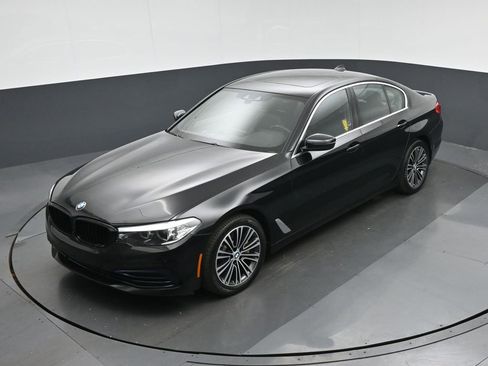 Used 2019 BMW 530i xDrive w/ Convenience Package image 60