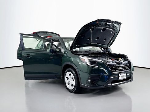 Used 2023 Subaru Forester AWD/4WD image 18