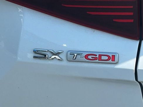 Used 2021 Kia Seltos SX w/ SX Sunroof Package AWD/4WD image 4