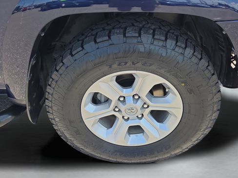 Used 2016 Toyota 4Runner SR5 RWD image 31