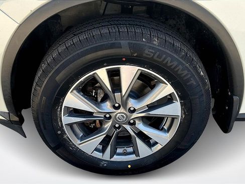 Used 2017 Nissan Murano SL image 32