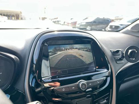 Used 2022 Chevrolet Spark LT image 31