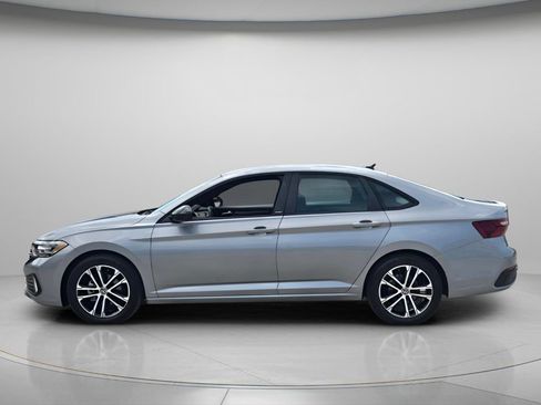 Certified 2023 Volkswagen Jetta Sport FWD image 3