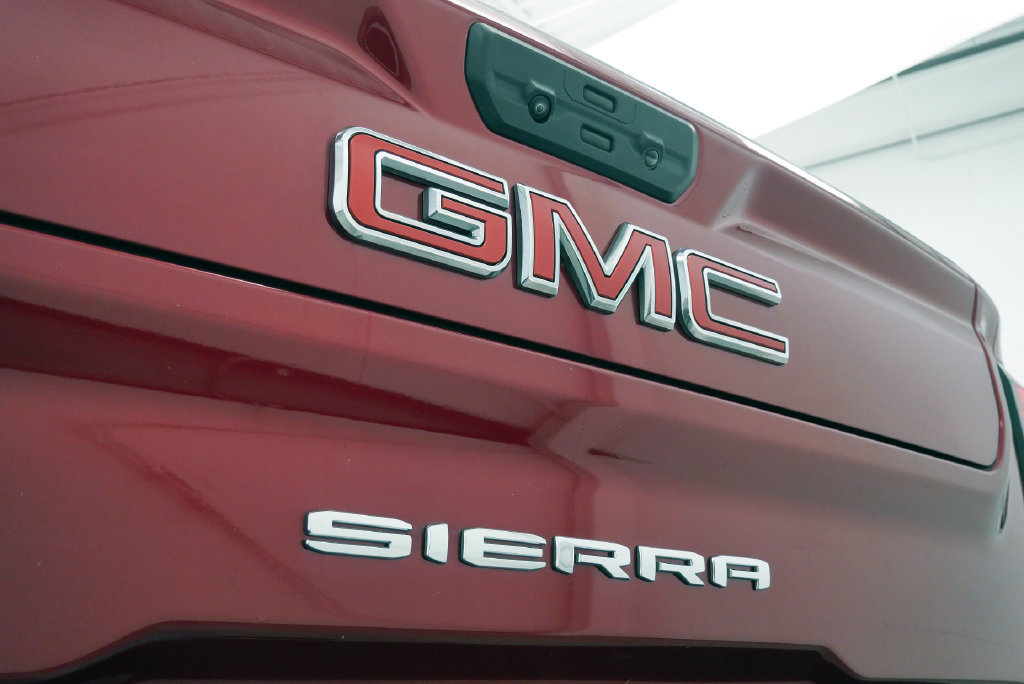 Used 2024 GMC Sierra 2500 SLE w/ SLE Value Package AWD/4WD image 10
